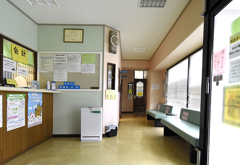 渋谷医院待合スペース